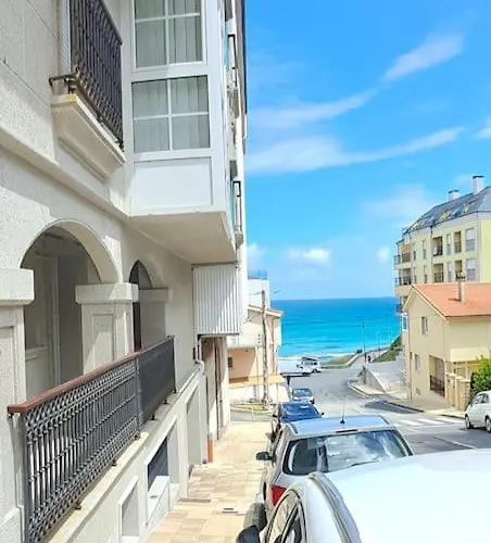 Costa Canido - *